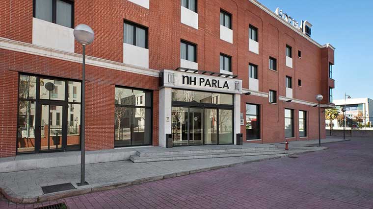 La Policía desaloja el antiguo hotel NH tras ser okupado por 60 personas