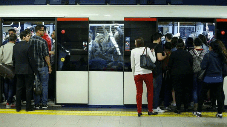 Metro habla de 'escasa incidencia' de la huelga de maquinistas, con servicios mínimos del 68%