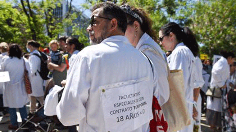 Acuerdo Sanidad y médicos no fijos: Hasta 3.100 plazas por concurso de méritos