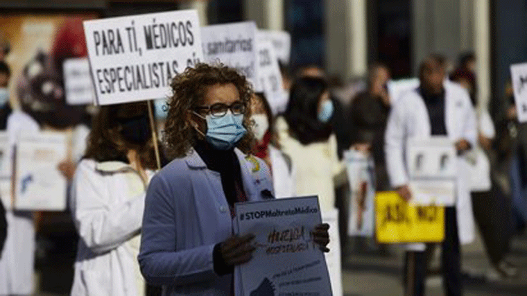 Médicos de toda España van a la huelga, piden al Gobierno una sanidad de 'calidad'