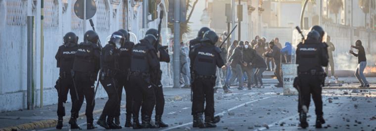 Obreros del metal, agricultores y estudiantes, en pie de guerra