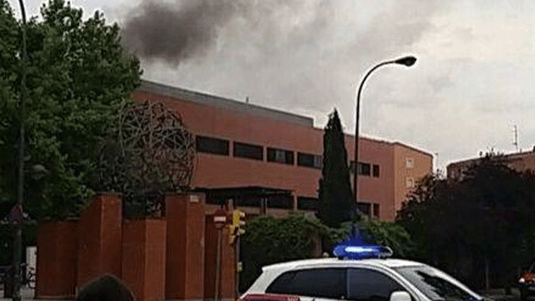 Incendio en la azotea de la Facultadad de Humanidades y Comunicación de la Carlos III