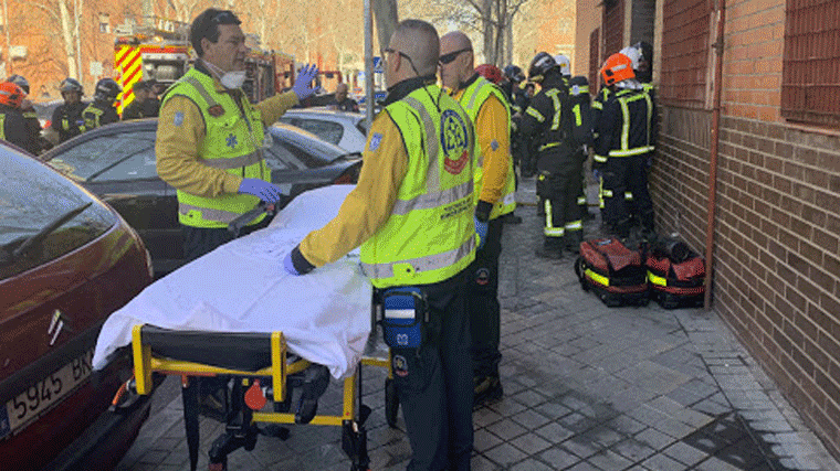 Muere una anciana y 4 personas resultan intoxicadas en un incendio en San Fermín