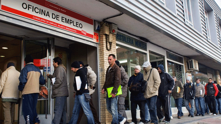 El paro baja un 2,49% y se sitúa en los 397.543 desempleados