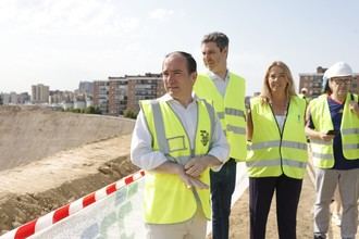Inicia la cubrición de pasos inferiores en la A-5 con tierras excavadas