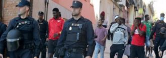 Almeida cierra filas con la actuación policial en Lavapiés e Interior abre una investigación