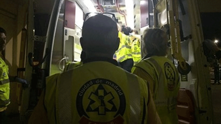 Seis personas intoxicadas por inhalar humo en el incendio de una vivienda en San Blas