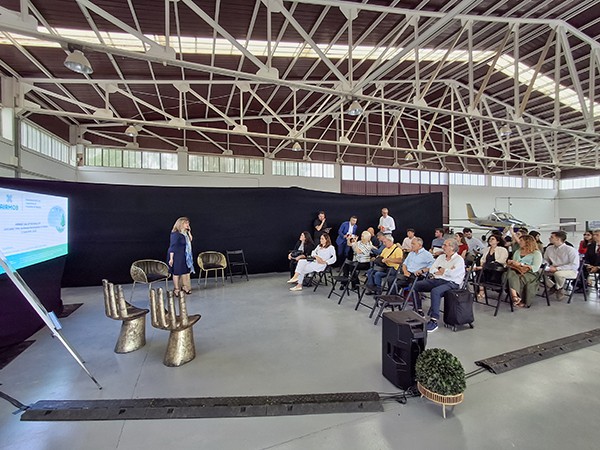 UPM investiga la formación de profesionales para la movilidad aérea urbana