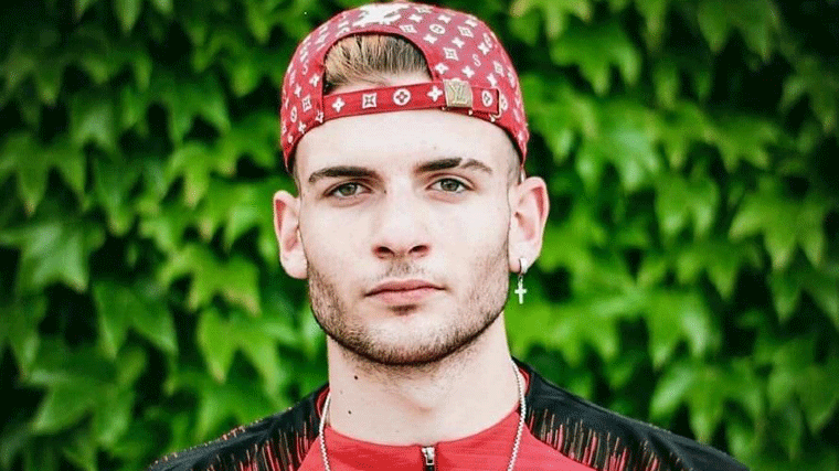 Un juez concede la semilibertad al más joven de los asesinos de Isaac, acuchillado en 2021