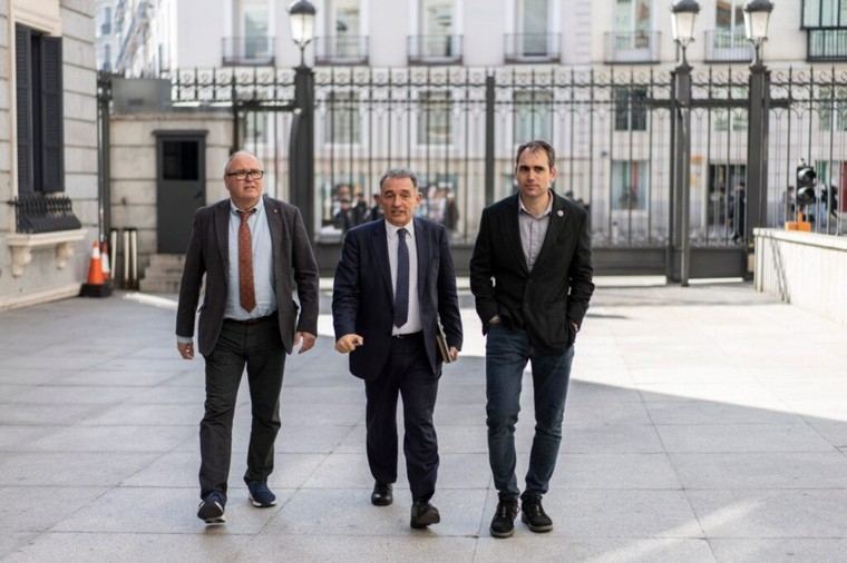 IU denuncia el aumento de agresiones fascistas y pide respuestas al Congreso