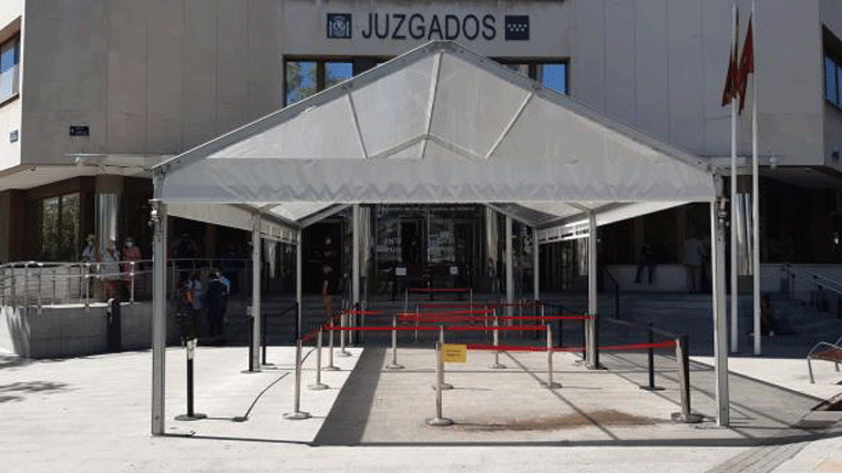 La jueza ordena el ingreso en prisión de la cuidadora acusada de asfixiar a una anciana