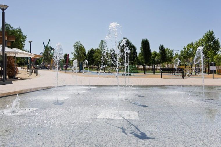 Amplían el horario de los chorros de agua en el parque Miguel Ángel Blanco para el verano