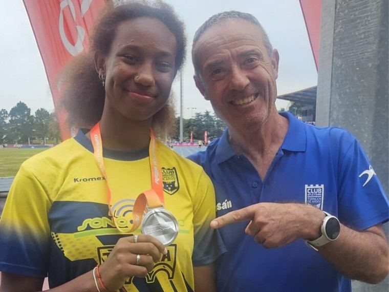 Eva Marie Pauline se lleva la plata en el Campeonato de España sub-16 de lanzamiento de disco