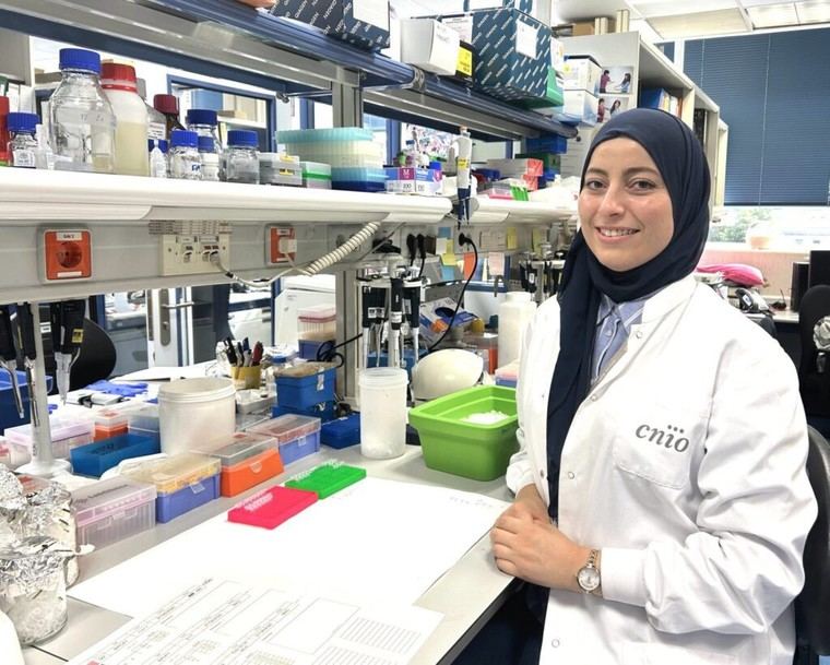 Marwa Mahdouani investiga el cáncer colorrectal hereditario en el CNIO