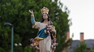 Fiestas en honor a la Reina de los Ángeles en la Colonia de los Ángeles de Pozuelo