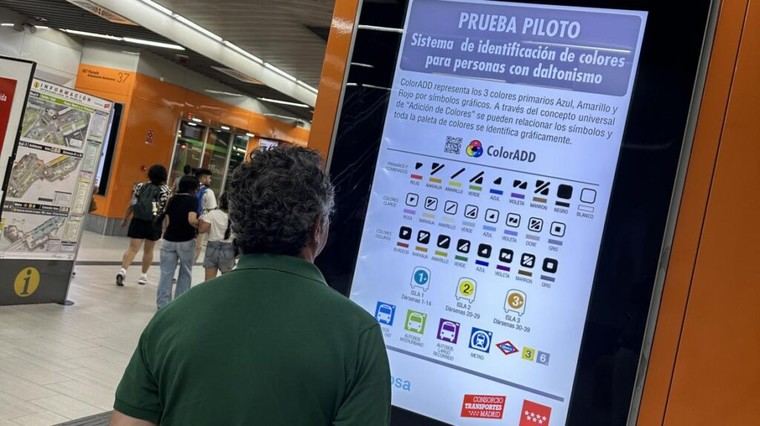Mejora en la señalética para daltónicos en los intercambiadores de Plaza Elíptica y Plaza de Castilla