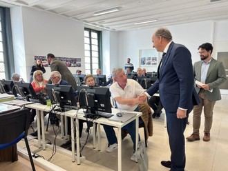 Casi 3.000 madrileños adquieren habilidades tecnológicas a través de la red de Centros de Capacitación Digital