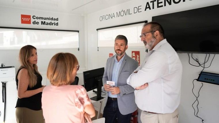 Más de 6.700 madrileños atendidos en las Oficinas Móviles de Atención al Ciudadano en el primer semestre del año