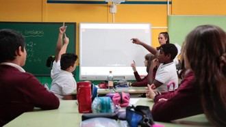 Aumenta un 34% la inversión en el programa de libros gratuitos ACCEDE para el curso 2026/27 en Madrid