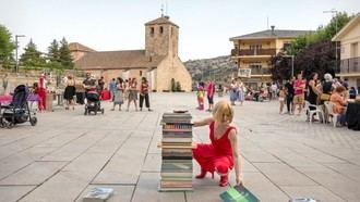 Arte Vivo en la Plaza: La creación contemporánea de artistas locales transforma espacios públicos en la región