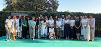 Beatriz García recibe el premio Somos la Poveda 2026 por su labor en musicoterapia