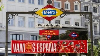 Madrid lanza una campaña en el Metro para apoyar a la Selección Femenina de Fútbol durante la Eurocopa 2025