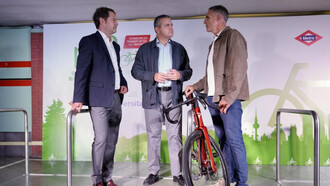 Fomenta el uso de la bicicleta y el transporte público en Madrid con Miguel Induráin durante la Semana Europea de la Movilidad