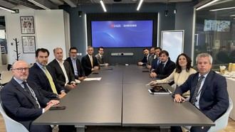 Colaboración entre el Gobierno madrileño y Samsung para impulsar la IA en la Administración