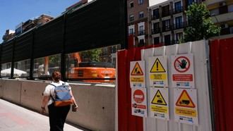 Nuevas pantallas de protección en el Paseo de las Delicias para mitigar el impacto de las obras de la L11 de Metro en Madrid
