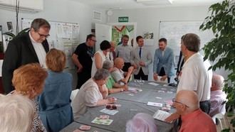 Visita al centro de día San Juan XXIII en Leganés por parte del Gobierno madrileño