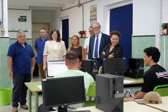 Visita de la secretaria general de FP al Instituto Juan de la Cierva en Tetuán