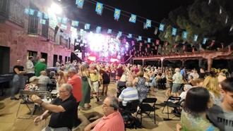 Verbena del Día del Abuelo en la Plaza de la Constitución el 26 de julio