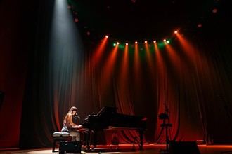 Convocatoria para jóvenes talentos musicales en Las Rozas Acústica 2025