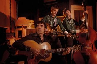 Concierto de Lichis y Due Country Cavalieri inaugura el Mes del Libro en Rivas