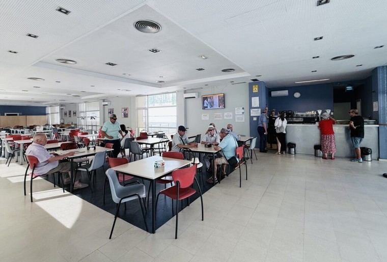 Se licita el servicio de cafetería y comedor para mayores en Arganda del Rey