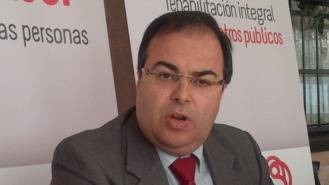 El alcalde pide a la oposición que dejen de 'zurrarse' para llegar a acuerdos