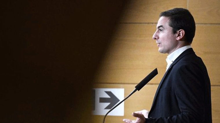 Crecen las críticas a Lobato tras el registro en notaría: 'Ha roto la confianza y ha puesto en riesgo al partido'