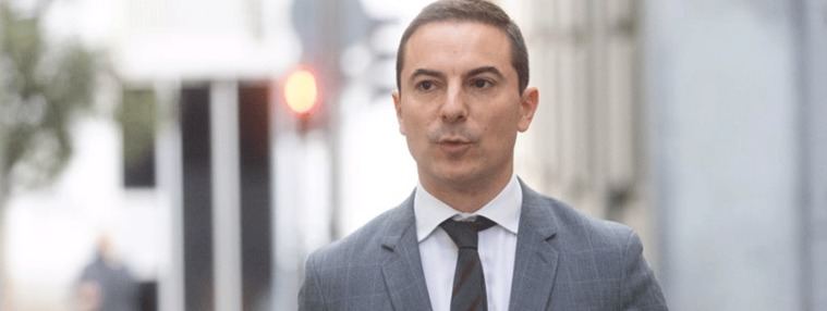 El Supremo copia el contenido del móvil de Lobato y contrastarlo con el acta notarial de los mensajes de Moncloa
