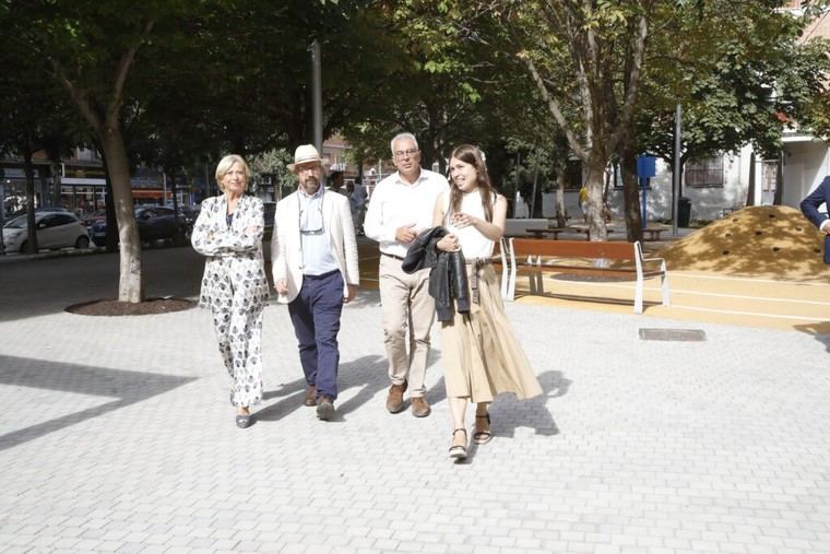Inauguran plaza renovada en Carabanchel con más áreas verdes y accesibles