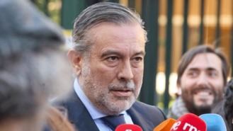 López aclara que la regulación de cambio de sexo es estatal y pide a Igualdad no 'escudarse' en la autonómica