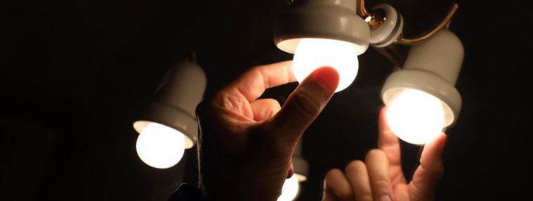 El precio de la luz fuera de control: Este miércoles bate un nuevo récord con 291,73 €/MWh