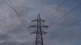 El precio de la luz cae hoy hasta los 21,79 euros/MWh, el más bajo en dos meses