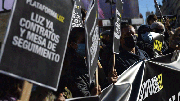 Certifican que reconectores limitan el consumo de luz en la Cañada, vecinos piden una investigación