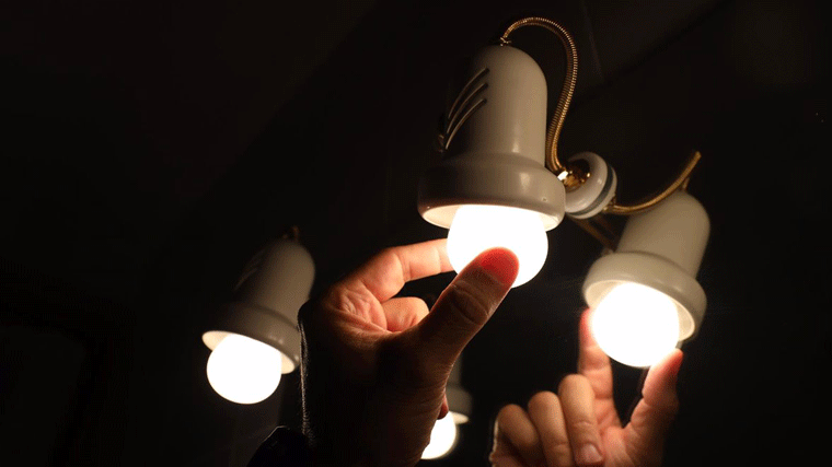 70% de españoles pide intervenir el precio de la luz: Este jueves 226 €/MWh