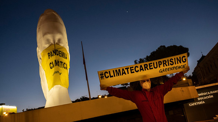 Greenpace: Macarilla gigane en Colón para denunciar la pandemia climática