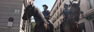 Madrid se blinda contra el botellón: Agentes de paisano, a caballo y drones