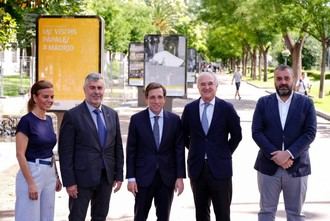 Exposición fotográfica en Madrid recuerda visitas papales históricas
