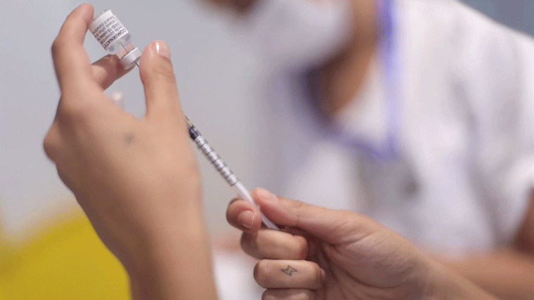 Madrid inicia la vacunación de personas de 40 a 49 años en hospitales públicos