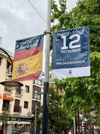 Homenaje a la Bandera de España en el Día de la Hispanidad en Majadahonda