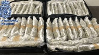 Detienen a una mujer que iba a coger un autobús a Burdeos con 30 kg de marihuana